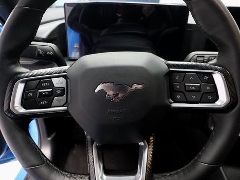 Used 2025 Ford Mustang EcoBoost image 30