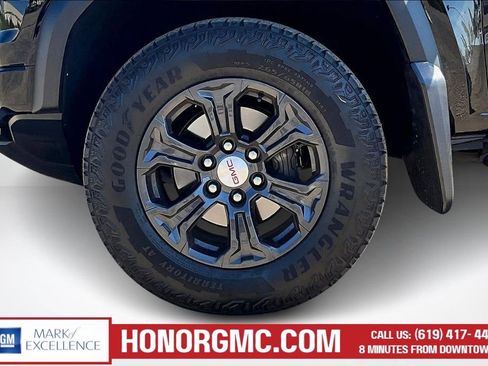 Used 2024 GMC Canyon Elevation w/ Convenience Package image 32