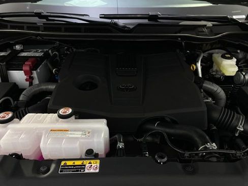 New 2025 Toyota Tundra SR5 image 10