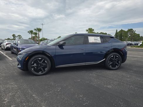 New 2026 Kia EV6 Wind RWD image 5