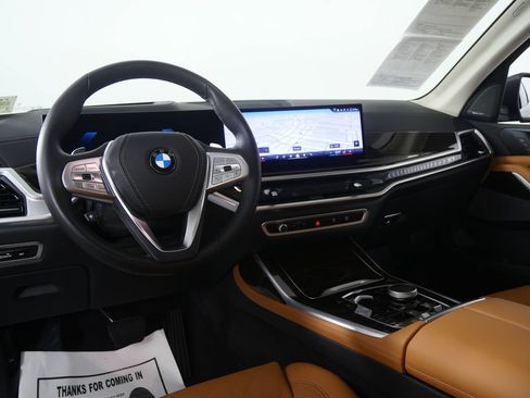 Used 2026 BMW X7 xDrive40i AWD/4WD image 19