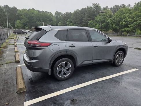 Certified 2026 Nissan Rogue SV w/ Cold Weather Package FWD image 5