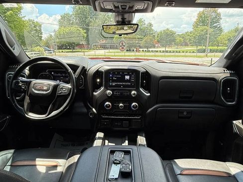 Used 2022 GMC Sierra 2500 AT4 w/ AT4 Premium Plus Package AWD/4WD image 30