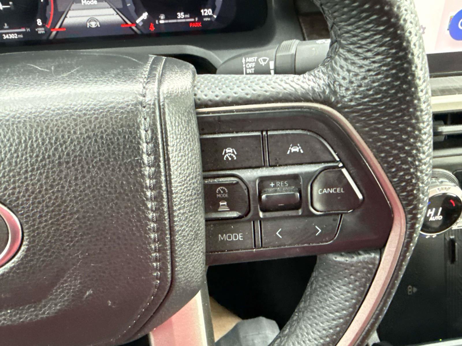 Used 2024 Toyota Tacoma Limited w/ Limited Package (LT) AWD/4WD image 26