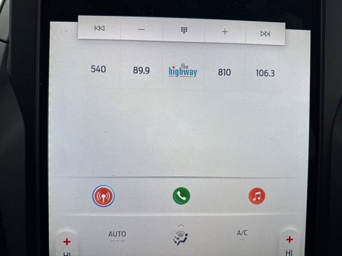 Used 2024 Ford Edge SEL w/ Convenience Package image 33