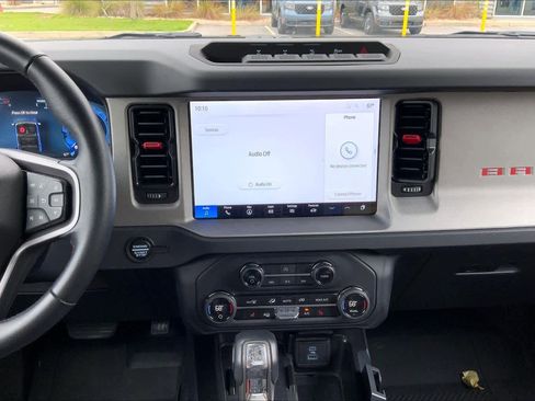 Certified 2025 Ford Bronco Big Bend w/ Black Diamond Package image 6