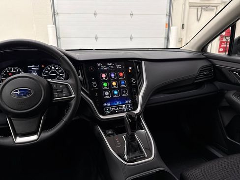 Used 2025 Subaru Outback Premium image 16