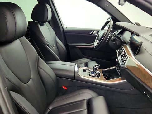 Used 2022 BMW X5 xDrive40i w/ Premium Package image 24