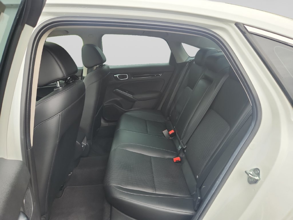 Used 2024 Honda Civic Touring image 16