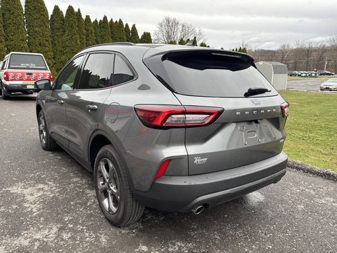 Used 2025 Ford Escape ST-Line image 6