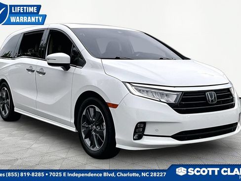 Used 2024 Honda Odyssey Elite image 1