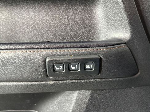 Used 2023 Toyota 4Runner Limited AWD/4WD image 13