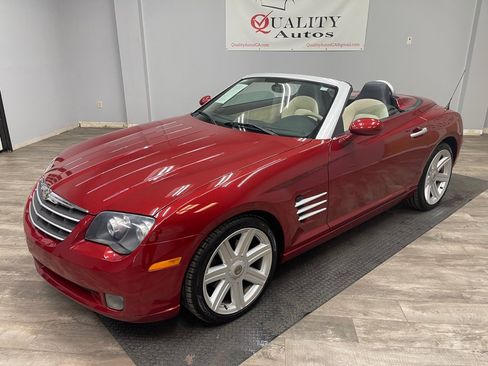 Used 2005 Chrysler Crossfire Limited RWD image 1