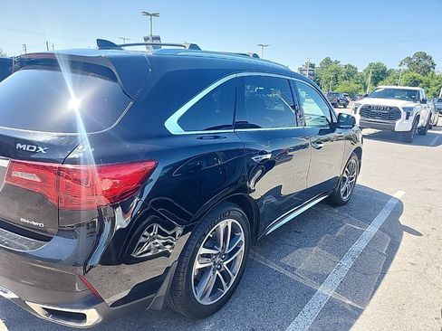 Used 2018 Acura MDX SH-AWD w/ Advance Package image 16