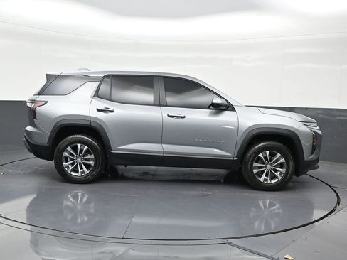 Used 2025 Chevrolet Equinox LT image 7