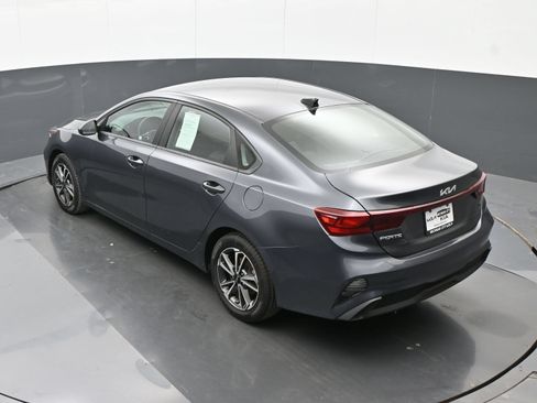 Used 2022 Kia Forte LXS FWD image 29