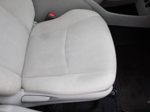 Used 2015 Toyota Prius Two image 19