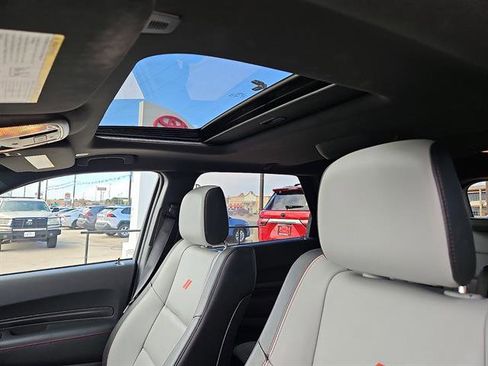 Used 2024 Dodge Durango R/T image 12