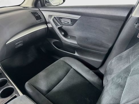 Used 2014 Nissan Altima 2.5 SV w/ Convenience Package FWD image 24