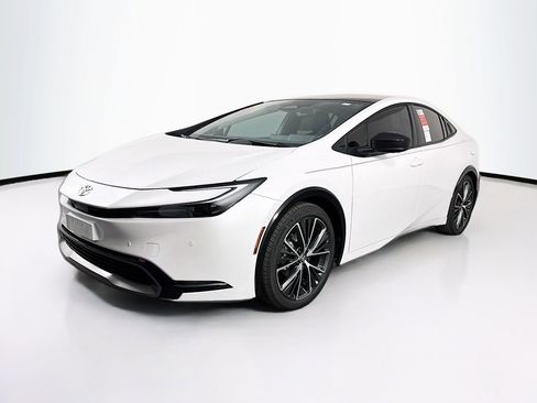 New 2026 Toyota Prius Limited FWD image 3