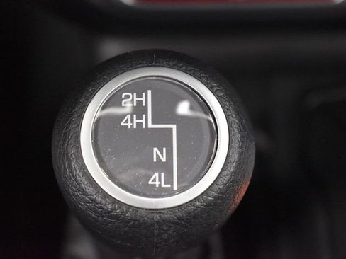 Used 2024 Jeep Gladiator Mojave w/ Technology Group image 22