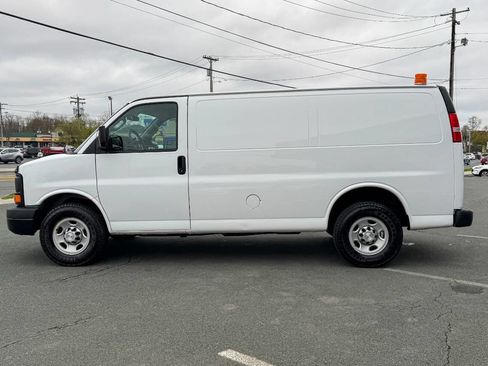 Used 2016 Chevrolet Express 2500 RWD image 7