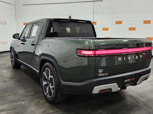 Used 2023 Rivian R1T Adventure image 16