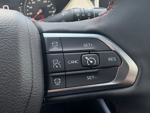 New 2026 Jeep Compass Trailhawk w/ Trailer Tow Group AWD/4WD image 25