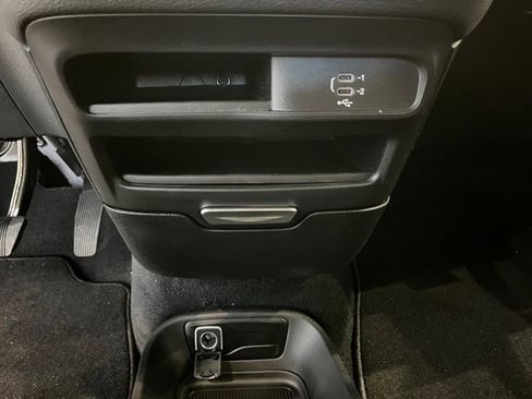 New 2026 Chrysler Pacifica Select image 24