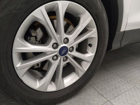 Used 2018 Ford Escape SE FWD image 31