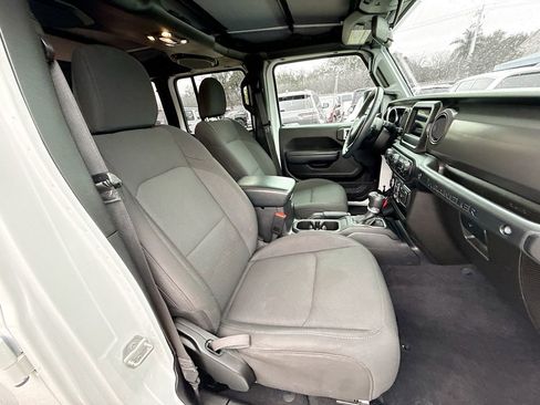 Used 2023 Jeep Wrangler Unlimited w/ Cold Weather Group image 32