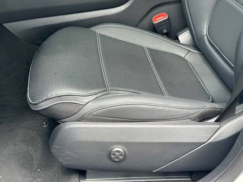 Certified 2026 Mercedes-Benz GLC 300 4MATIC image 17