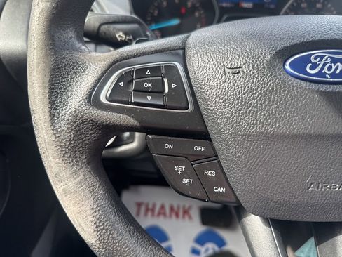 Used 2017 Ford Escape SE image 17