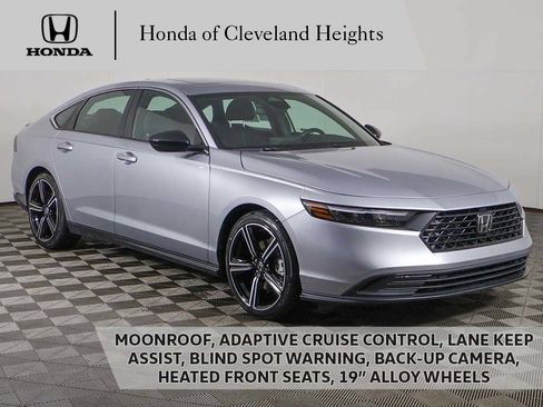 Used 2025 Honda Accord Sport image 1