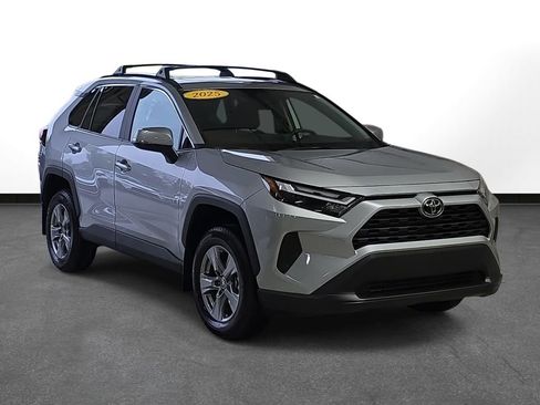 Used 2025 Toyota RAV4 XLE w/ Convenience Package AWD/4WD image 3