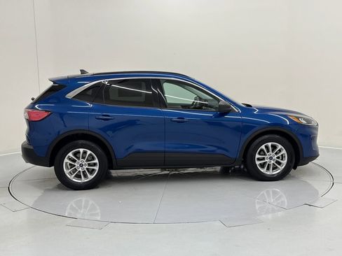 Used 2022 Ford Escape SE w/ Cold Weather Package image 6