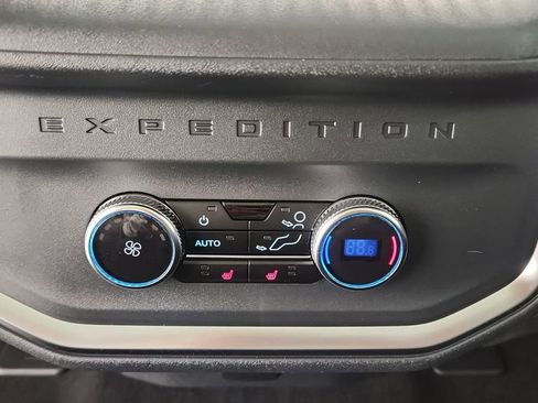 New 2025 Ford Expedition Max Platinum w/ Driver's Package image 33