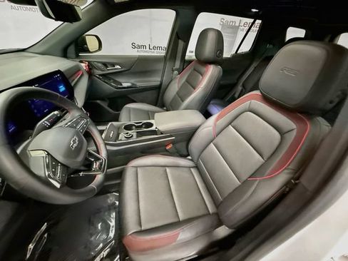 Used 2025 Chevrolet Equinox RS w/ Safety and Technology Package AWD/4WD image 22