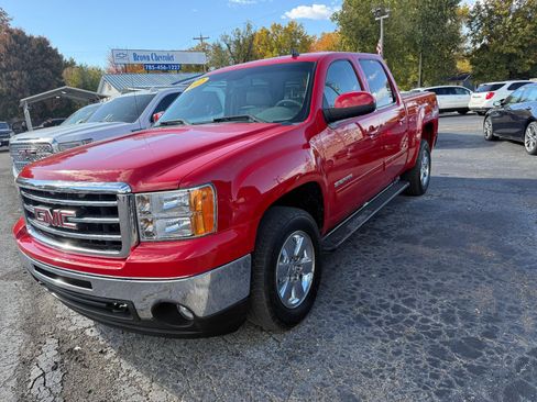 Used 2012 GMC Sierra 1500 SLT w/ SLT Convenience Package image 2