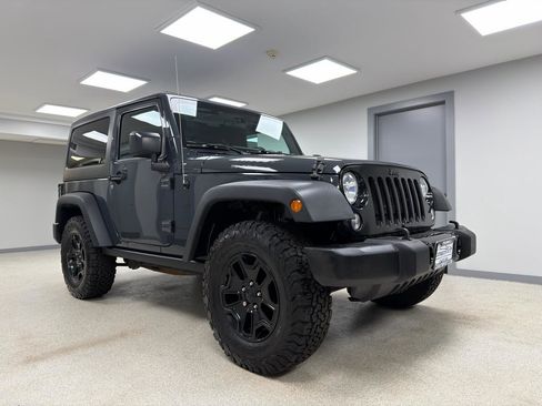 Used 2017 Jeep Wrangler Sport image 4