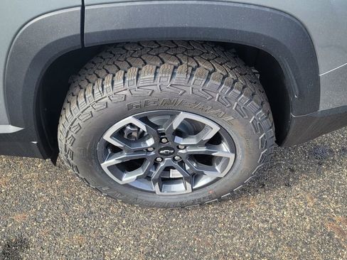 New 2026 Chevrolet Equinox ACTIV w/ Convenience Package III image 8