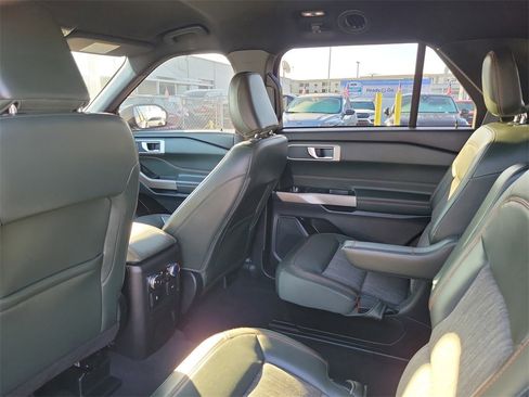 Used 2022 Ford Explorer Timberline image 5