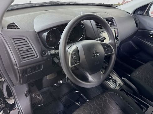 Used 2024 Mitsubishi Outlander Sport AWD image 16