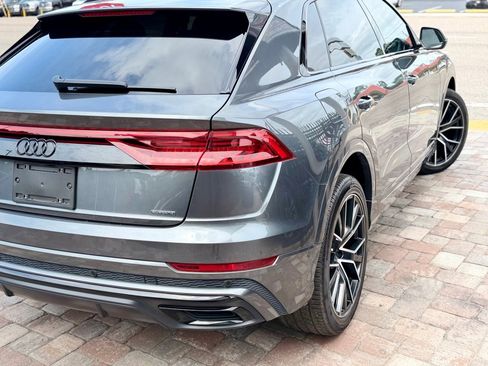 Used 2022 Audi Q8 Prestige w/ Prestige Package AWD/4WD image 19