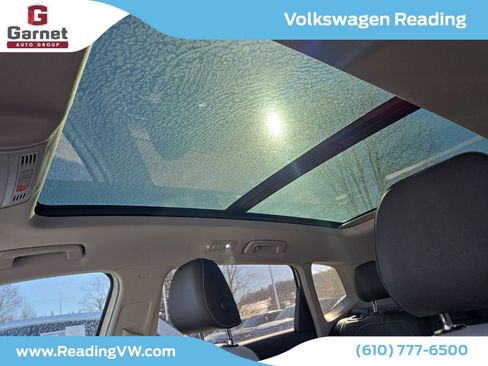 New 2025 Volkswagen Taos SE image 8