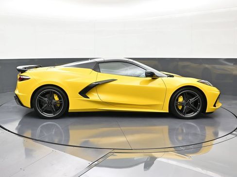 Used 2026 Chevrolet Corvette Stingray Preferred Conv w/ Stealth Interior Trim Package RWD image 6