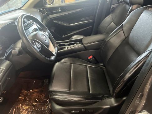 Used 2023 Nissan Maxima SV w/ Floor Mat Group image 10