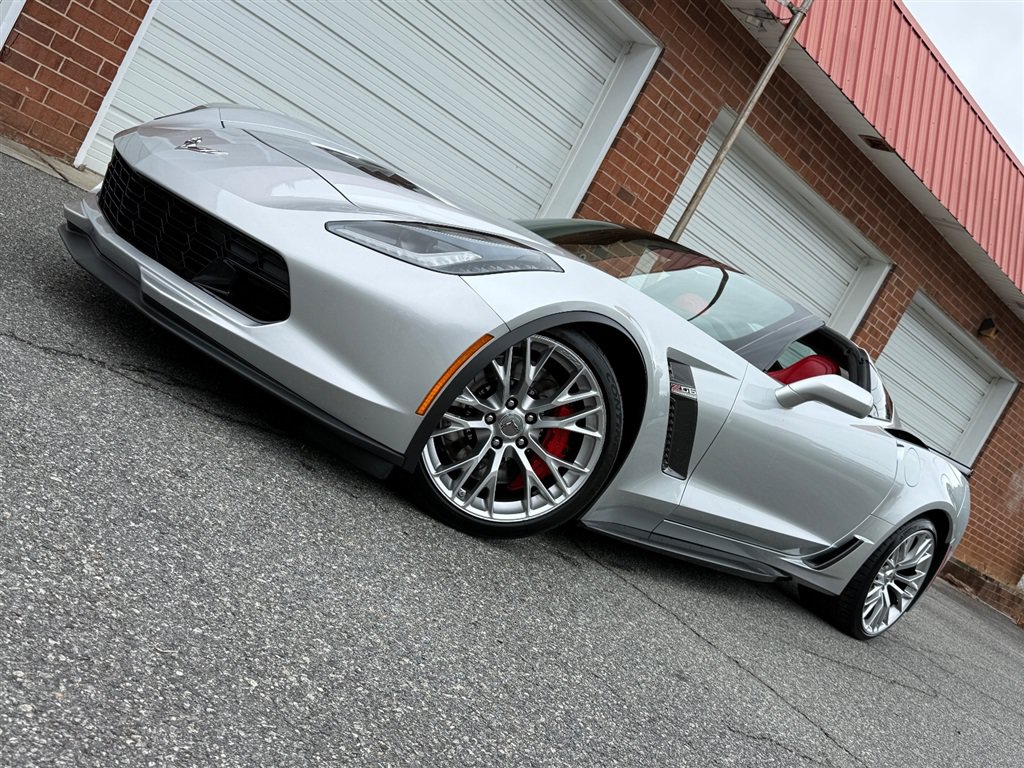 Used 2018 Chevrolet Corvette Z06 w/ Battery Protection Package RWD image 9