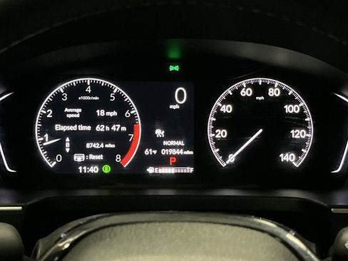 Used 2024 Honda Pilot Touring image 19