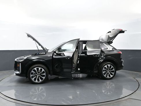 New 2026 Audi Q3 quattro 2.0T AWD/4WD image 33